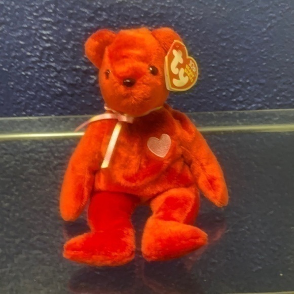 Ty Beanie Baby - KISS-E the Bear Stuffed Animal with MINT TAGS - Picture 2 of 4